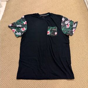 CSG Champs Sports Gear Floral Design Pocket T-Shirt (Men’s Size Medium)